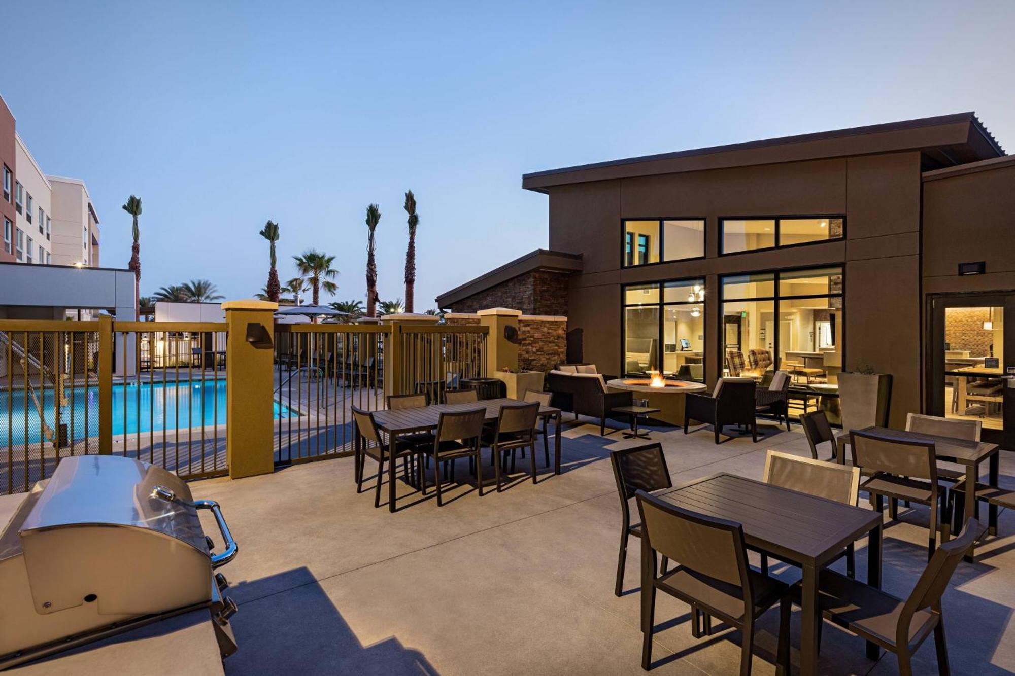 Residence Inn Riverside Moreno Valley Exterior foto